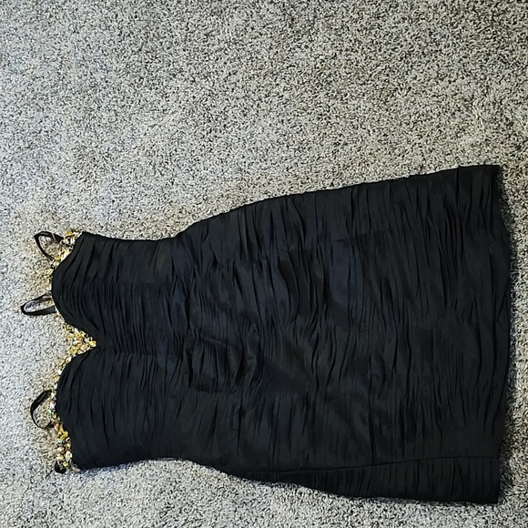 HANNAH S STRAPLESS JEWELED RUNCHED BLACK MINI COCKTAIL DRESS SIZE 2 - NWT - Picture 6 of 12
